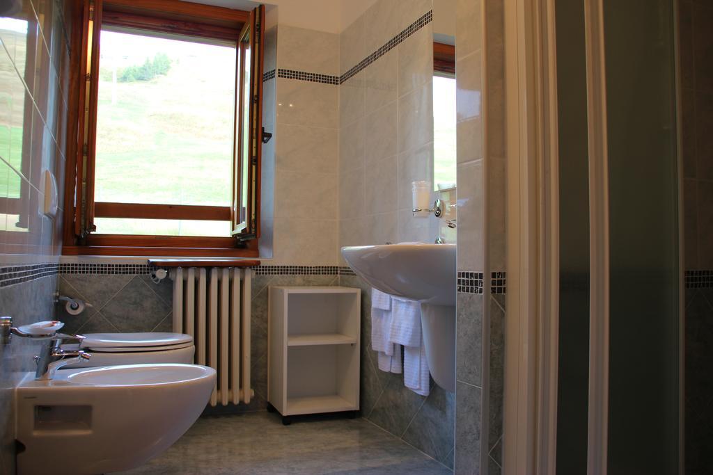 Albergo Bucaneve Campodolcino Exteriör bild